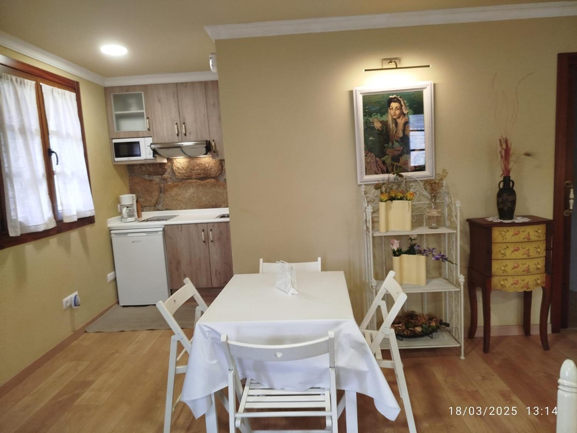 O Apartamento Do Xanza, Ideal Para Parejas Adaptado Movilidad Reducida Meis Eksteriør bilde